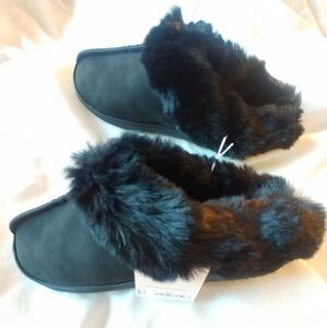Women's Black Fur-Lined Slippers NWT